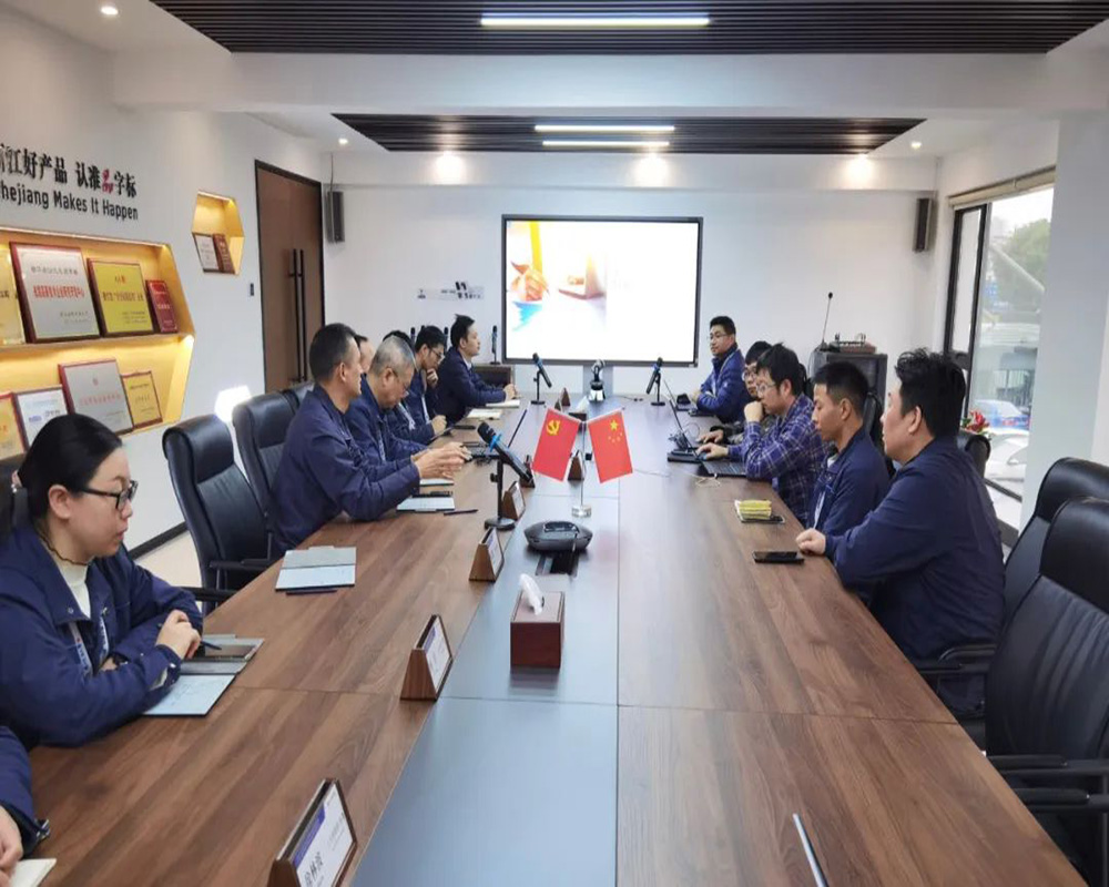 精華股份召開(kāi)BI項目啟動(dòng)大會(huì )(圖4) 精華股份召開(kāi)BI項目啟動(dòng)大會(huì )(圖4)