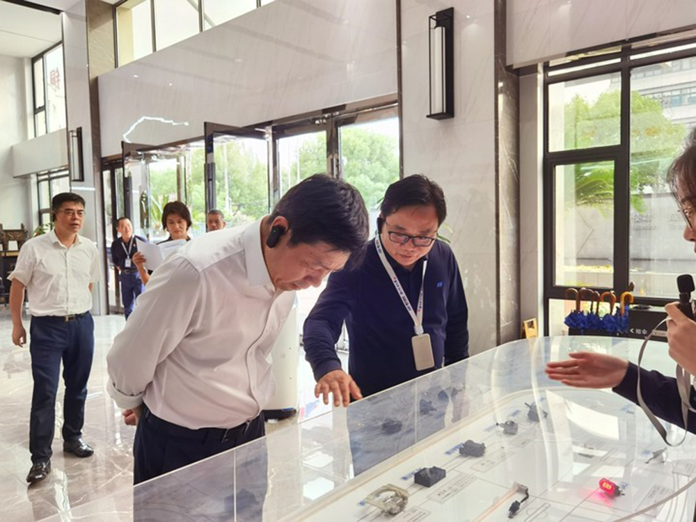 駐浙江省委統戰部紀檢監察組一行蒞臨我司參觀(guān)調研(圖1) 駐浙江省委統戰部紀檢監察組一行蒞臨我司參觀(guān)調研(圖1)