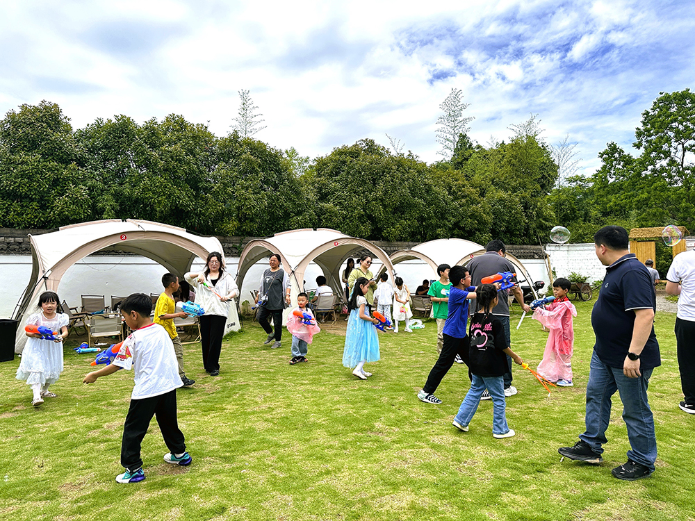 國學(xué)經(jīng)典 美好童行 | 公司舉行第七屆戶(hù)外家庭日暨端午活動(dòng)(圖8)