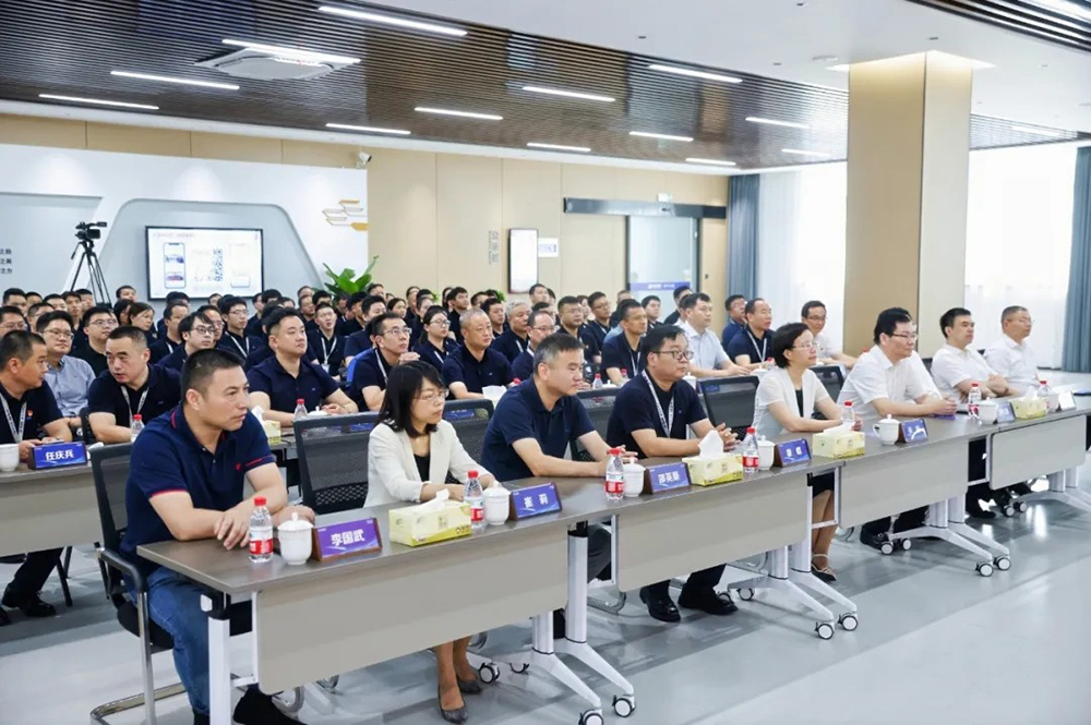 勞模工匠學(xué)堂|精華股份開(kāi)啟技能人才培養新篇章(圖1) 勞模工匠學(xué)堂|精華股份開(kāi)啟技能人才培養新篇章(圖1)