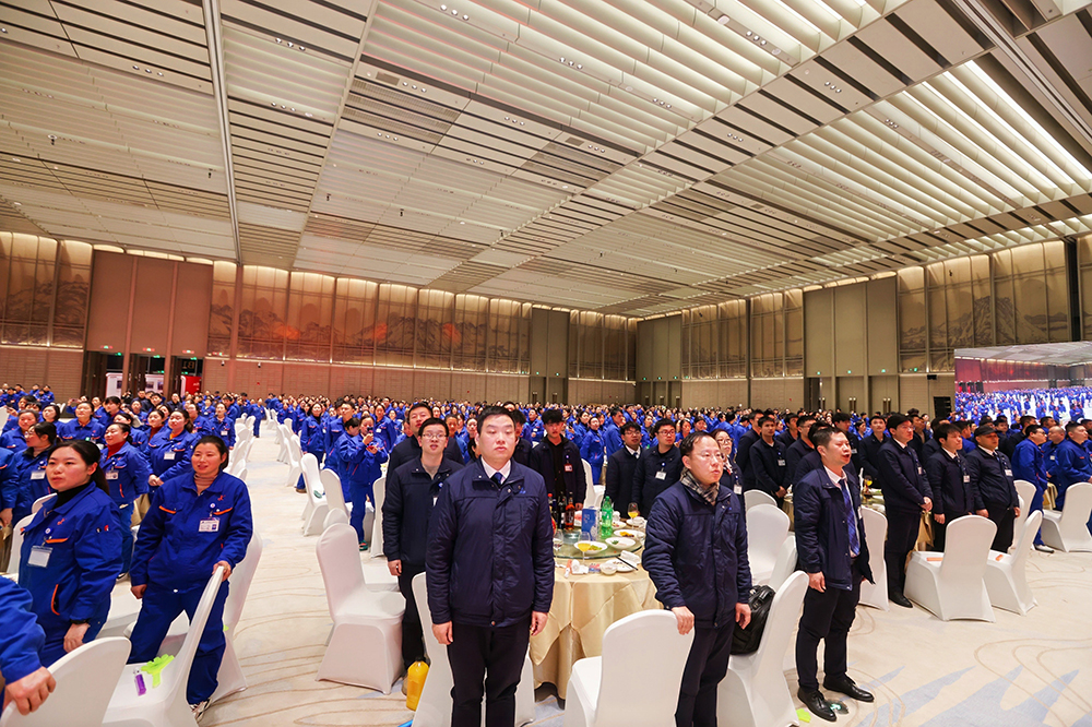 雙精聚智，新程閃耀——精成車(chē)業(yè)與精華股份尾牙盛宴圓滿(mǎn)落幕(圖3)